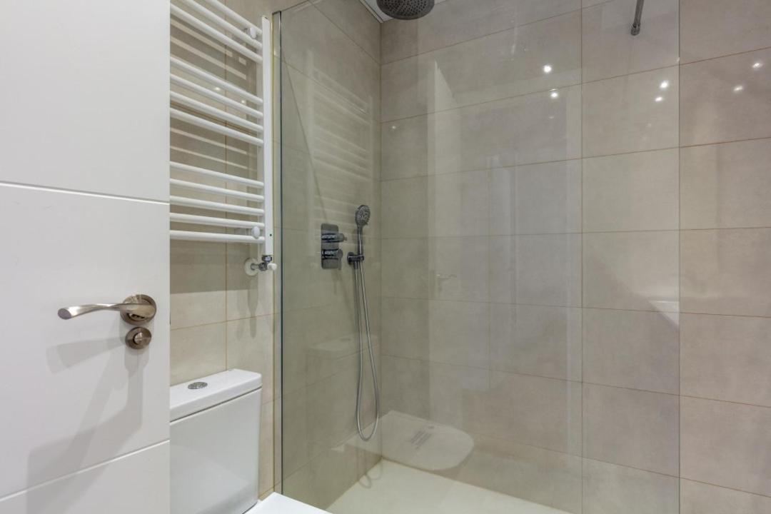 Bright With Views - 2Bd 1Bth- Av America Madrid Extérieur photo